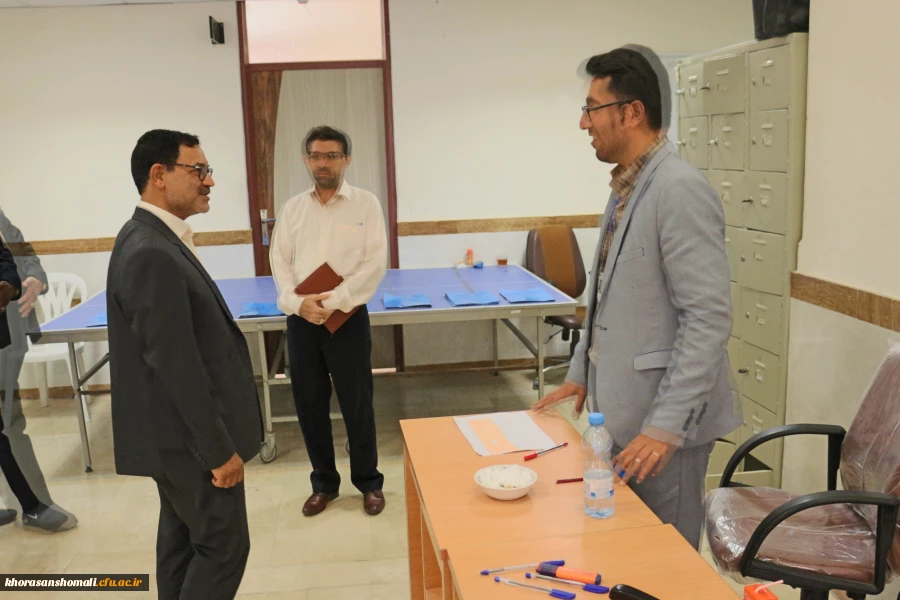 بازدید معاون سیاسی استاندار و مدیر کل آموزش و پرورش و ریاست مرکز مجری مصاحبه جناب آقای دکتر نظری از روند مصاحبه ماده 28  2