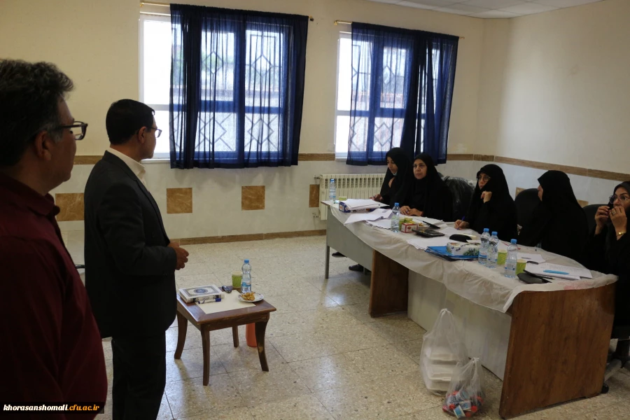 بازدید معاون سیاسی استاندار و مدیر کل آموزش و پرورش و ریاست مرکز مجری مصاحبه جناب آقای دکتر نظری از روند مصاحبه ماده 28  3