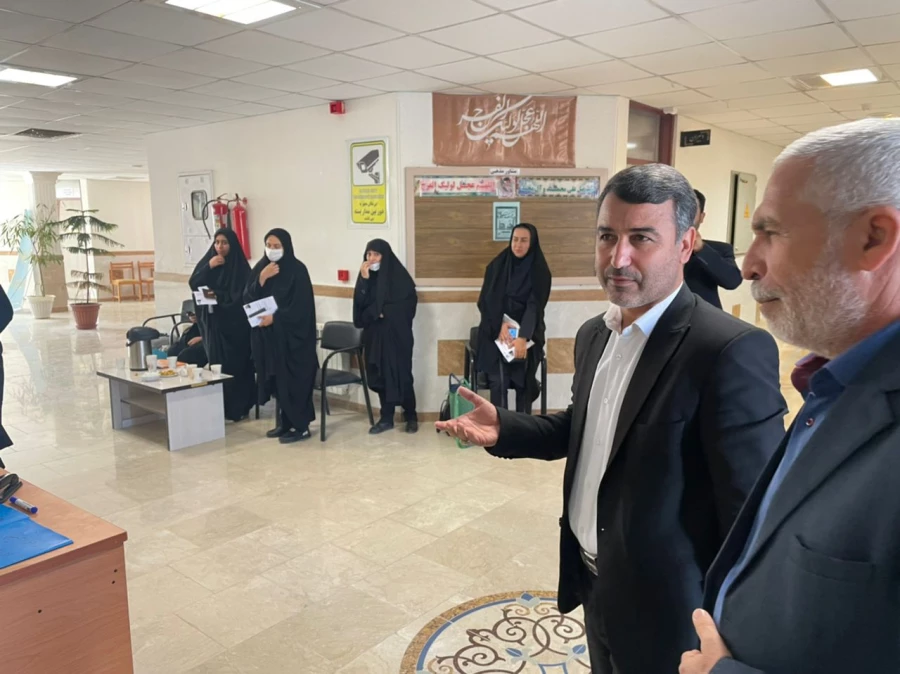 بازدید معاون سیاسی استاندار و مدیر کل آموزش و پرورش و ریاست مرکز مجری مصاحبه جناب آقای دکتر نظری از روند مصاحبه ماده 28  7