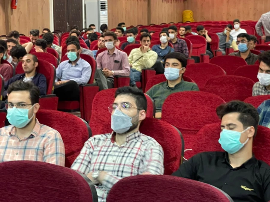 بازدید ریاست محترم دانشگاه از کارگاه های دانشجویان پردیس امام محمد باقر (ع)  2