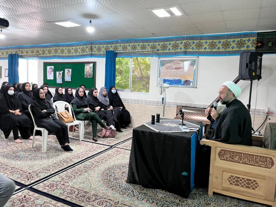 کارگاه آموزشی شبهات دانش آموزی پردیس خواهران  4