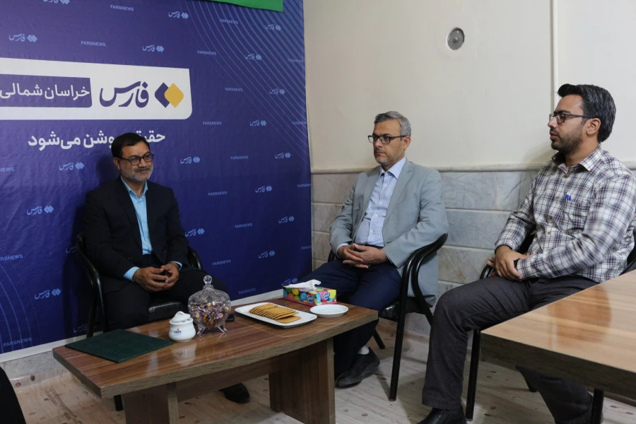 حضور  ریاست دانشگاه فرهنگیان به مناسبت روز خبرنگار از (  خبر گذاری فارس  و مهر  )  استان خراسان شمالی در سال 1401  2