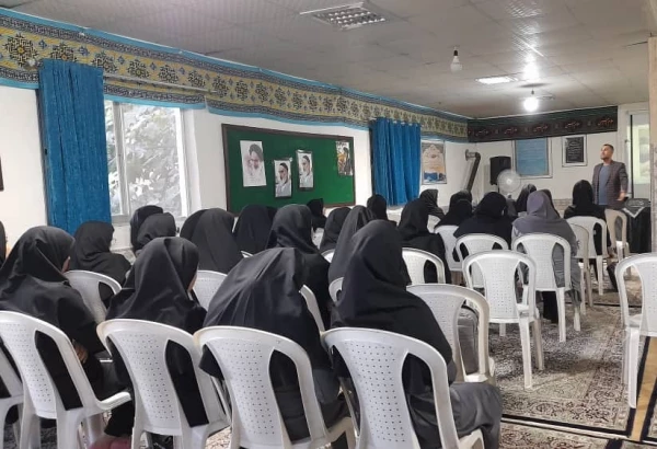 کارگاه آموزشی با محوریت  "سواد رسانه "با حضور استاد آقای اژدری  پردیس امام جعفر صادق(ع) 2
