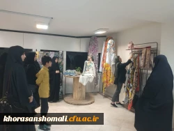 بازدید دانشجو معلمان از کارگاه هنری نقاشی و رنگ آمیزی روی پارچه  5