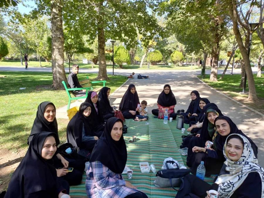 ردوی تفریحی دانشجو معلمان پردیس خواهران به حرم مطهر امام رضا (ع) 2