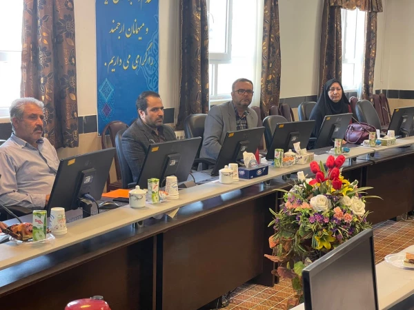 جلسه توجیهی ره نامه 40 ماده در پردیس امام محمد باقر (ع)  2