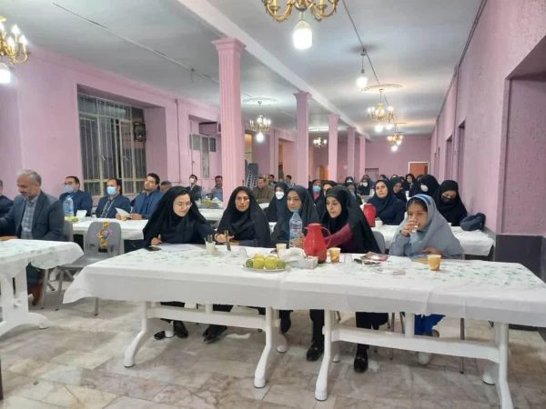 کارگاه زندگی خلاقانه در پردیس خواهران با حضور حجت الاسلام والمسلمین یزدانی 4