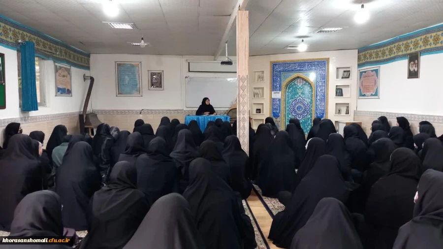 نشست صمیمی و (پرسش و پاسخ ) دانشجو معلمان با  مسئولان پردیس خواهران  2