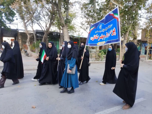 راهپیمایی دانشجو معلمان خواهر پردیس امام جعفر صادق (ع)  به روایت تصویر  2