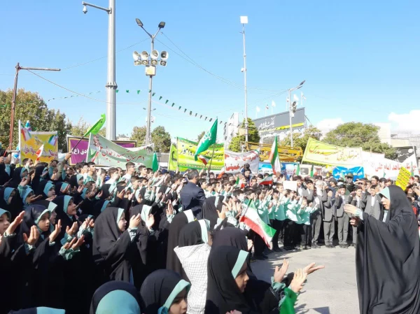 راهپیمایی دانشجو معلمان خواهر پردیس امام جعفر صادق (ع)  به روایت تصویر  2