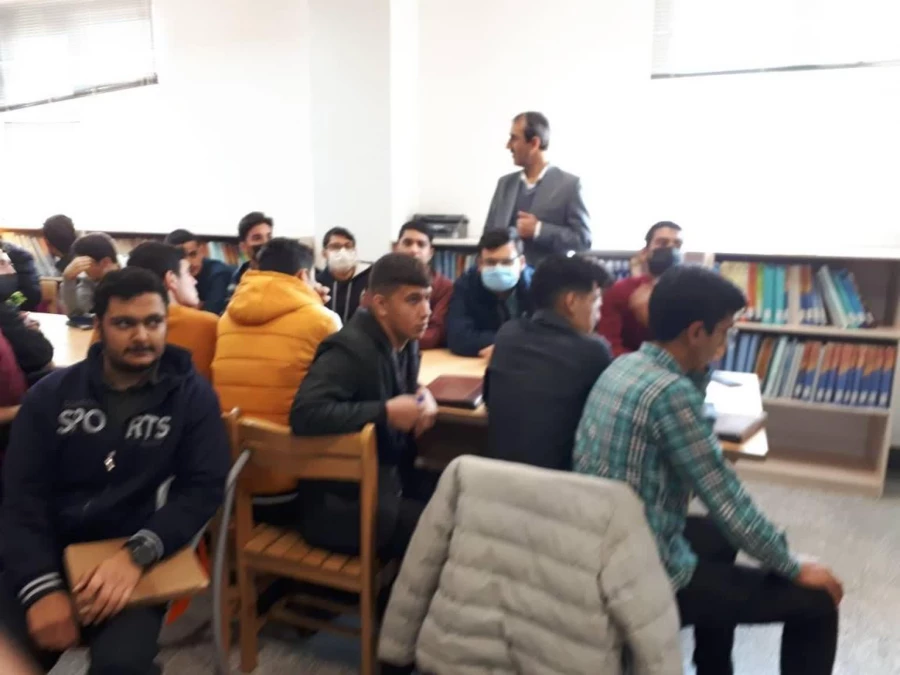 بازدید از کتابخانه مرکزی استان ویژه دانشجویان ابتدایی پردیس امام محمد باقر (ع )  2