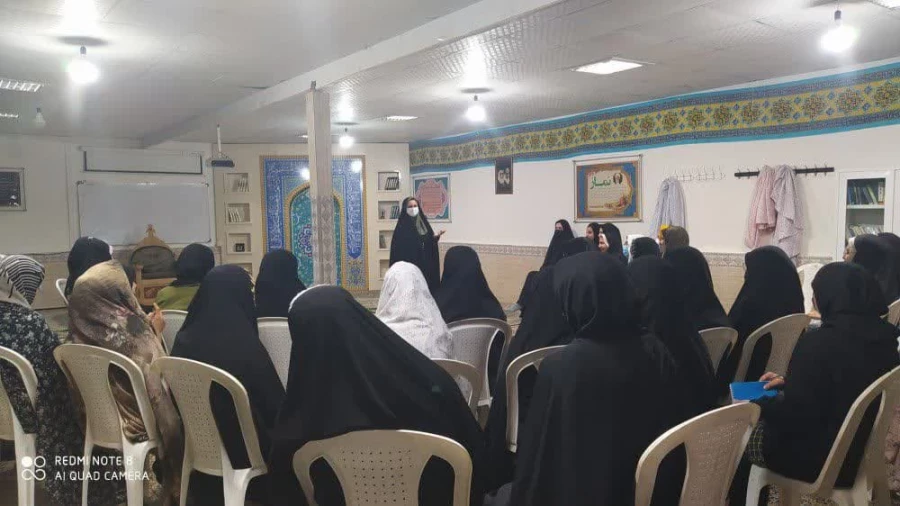 جلسات کارگاه مهارت های زندگی با موضوع مدیریت هیجانات با حضور سرکار خانم  دکتر سعیده  صفری  پردیس خواهران  2