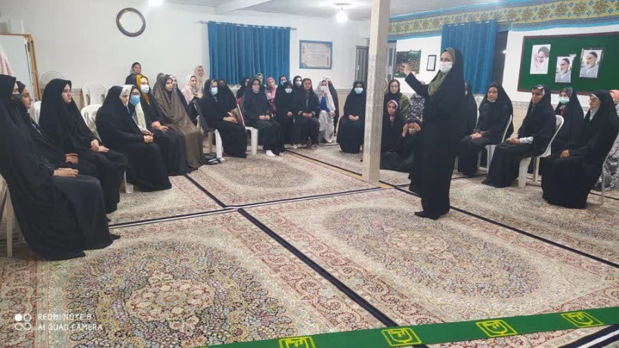 جلسات کارگاه مهارت های زندگی با موضوع مدیریت هیجانات با حضور سرکار خانم  دکتر سعیده  صفری  پردیس خواهران  2