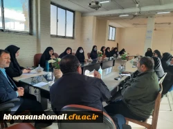 حضور مسئولین دانشگاه نماینده های اموزشی و اعضای شورای صنفی 4