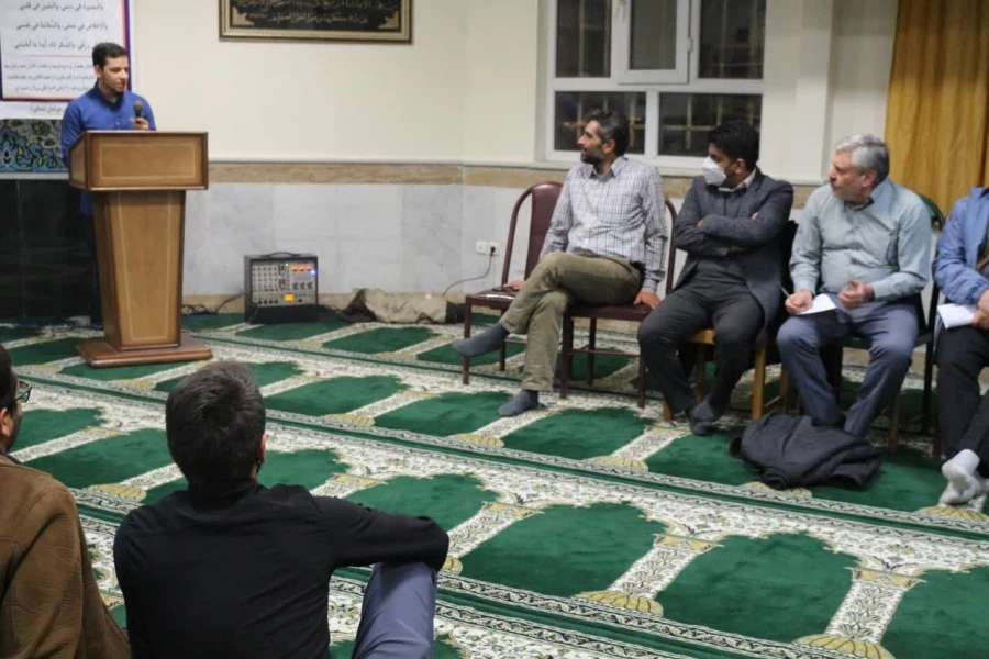 نشست صمیمی مسئولین دانشگاه فرهنگیان با دانشجومعلمان پردیس امام محمد باقر(ع) 5