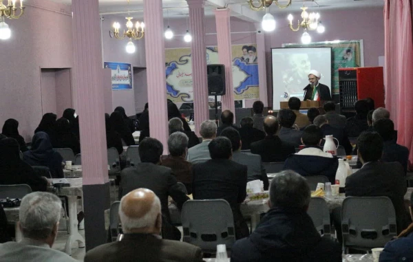 نشست بصیرتی و معرفتی فرهنگ شهید سلیمانی 3