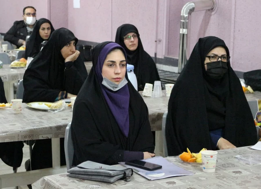 نشست بصیرتی و معرفتی فرهنگ شهید سلیمانی 13