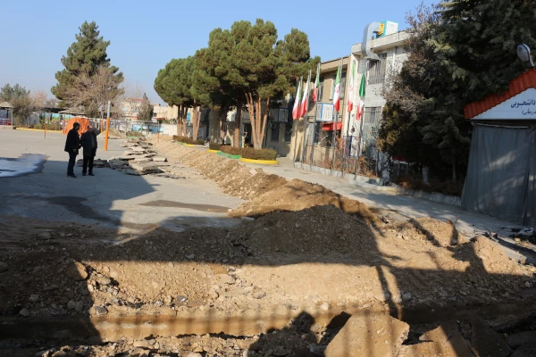 بازدید میدانی مدیریت امور پردیس های استان از روند بهسازی پردیس امام جعفر صادق(ع) 3