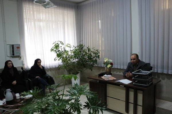 نشست دکتر لنگری با همکاران اموردانشجویی و سرپرستان خوابگاه پردیس امام جعفر صادق (ع) 4