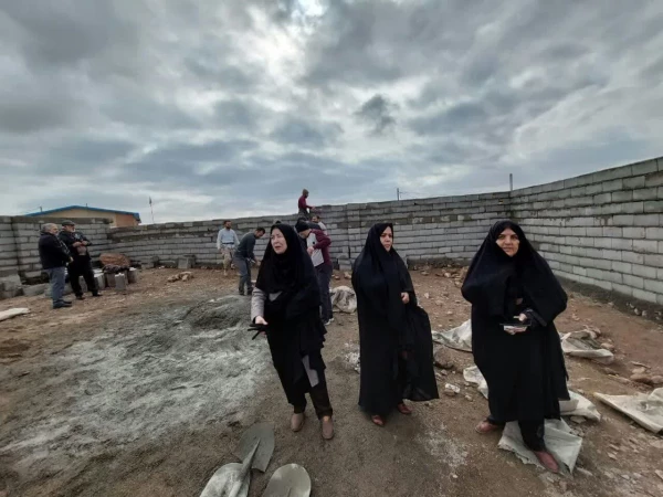 حضور ریاست محترم دانشگاه فرهنگیان خراسان شمالی به اتفاق اساتید و کارکنان در اردوی جهادی(آموزشی-تربیتی،عمرانی) دانشجومعلمان دانشگاه از روستای قِلی جاجرم. 2