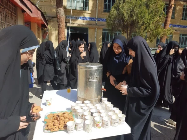  برگزاری ایستگاه صلواتی به مناسبت اعیاد شعبانیه در پردیس امام جعفر صادق (ع)
 2