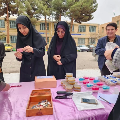 بازارچه خیریه پردیس خواهران به مناسبت روز احسان و نیکوکاری 6