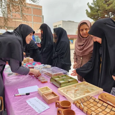 بازارچه خیریه پردیس خواهران به مناسبت روز احسان و نیکوکاری 7