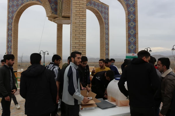 برپایی ایستگاه صلواتی بمناسبت ایام شعبانیه در محل گلزار شهدای گمنام 2