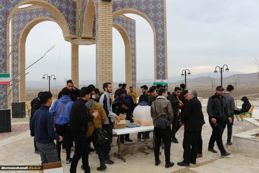 برپایی ایستگاه صلواتی بمناسبت ایام شعبانیه در محل گلزار شهدای گمنام 5