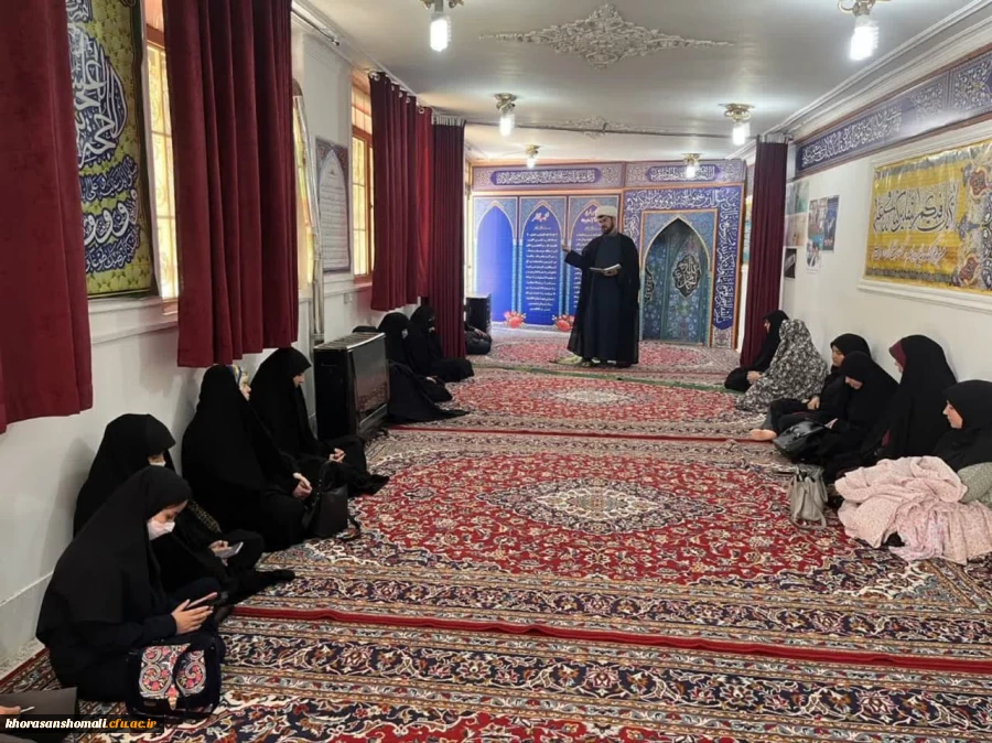 برگزاری دوره تفسیر قرآن کریم در محل نمازخانه پردیس خواهران برای کارکنان و دانشجویان پردیس امام جعفر صادق(ع) 2