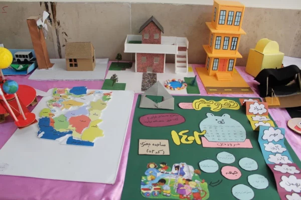 سومین جشنواره آثار دست ساز و خلاقانه وسایل کمک آموزشی 6