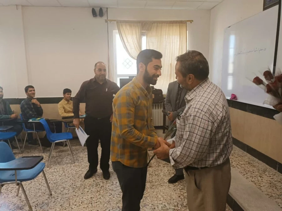 تقدیر ریاست دانشگاه از اساتید پردیس های دانشگاه فرهنگیان به مناسبت گرامیداشت مقام معلم 3