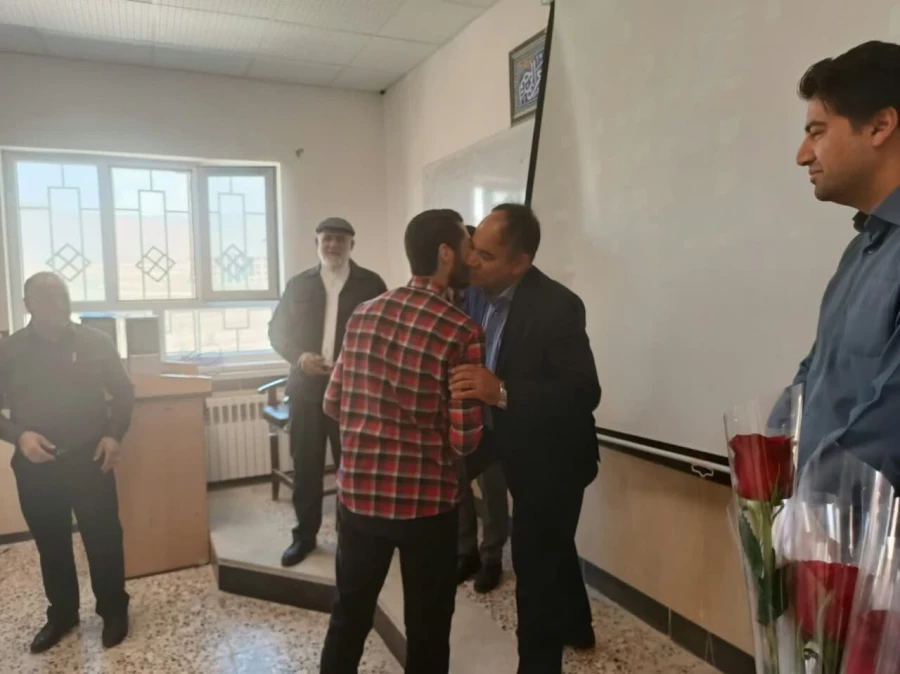 تقدیر ریاست دانشگاه از اساتید پردیس های دانشگاه فرهنگیان به مناسبت گرامیداشت مقام معلم 6