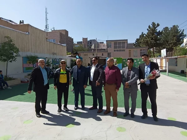 تقدیر از معلمان پرتلاش بمناسبت گرامیداشت روز معلم توسط مسئولین دانشگاه فرهنگیان  2