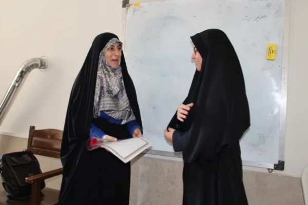 تقدیر و تشکر از اساتید محترم توسط سرپرست پردیس خواهران به مناسبت هفته معلم
 6