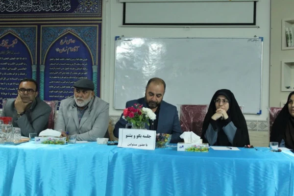 نشست صمیمانه دکترلنگری ودکترپیش بین با دانشحویان پردیس امام جعفرصادق(ع) 2