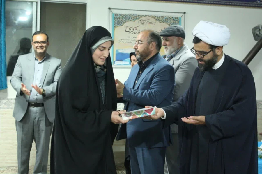 نشست صمیمانه دکترلنگری ودکترپیش بین با دانشحویان پردیس امام جعفرصادق(ع) 4