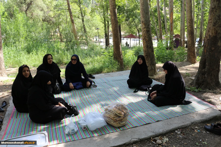 نشست اعضای بسیج اساتید و همکاران دانشگاه فرهنگیان بمناسبت گرامیداشت سوم خرداد 4