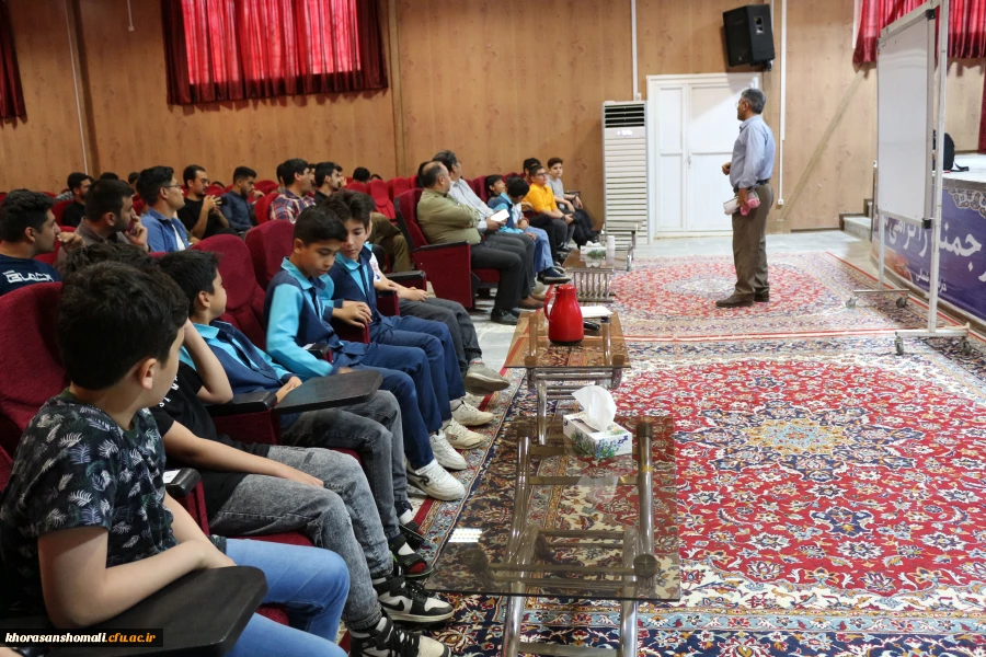 برگزاری دوره کارورزی آموزش ریاضی با حضور دانش آموزان پسر در دانشگاه فرهنگیان در جهت ارتقای سطح کیفی تدریس دانشجومعلمان زیر نظر دکتر لنگری 4