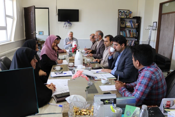 برگزاری جلسه شورای آموزش استان در دفتر مدیریت استان 5