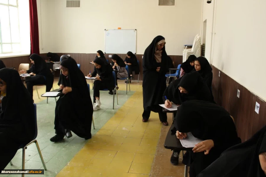 حضور مسئولین دانشگاه در امتحانات پایان دوره پردیس امام جعفر صادق (ع) 2