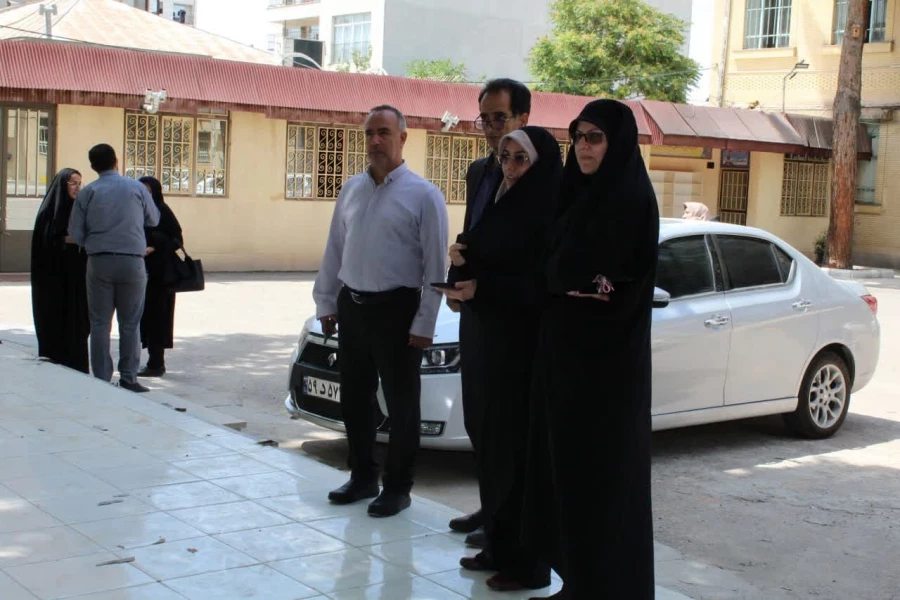 جلسه کمیته زیبا سازی پردیس خواهران 7