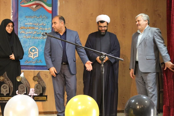 برگزاری جشن دانش آموختگی ویژه فارغ التحصیلان ورودی 98 7