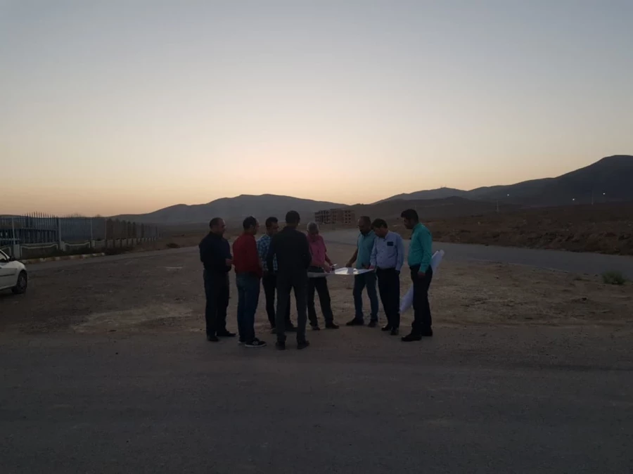 حضور جناب آقای مهندس میرکریمی سرپرست اداره کل راه و شهرسازی استان و مهندس رمضانیان سرپرست معاونت سیاسی، امنیتی و اجتماعی فرمانداری شهرستان بجنورد جهت تصمیم گیری و دوبانده نمودن جاده منتهی به دانشگاه فرهنگیان. 4