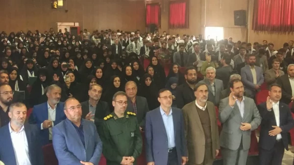 نشست صمیمی وزیر محترم آموزش و پرورش جناب آقای دکتر صحرایی با نومعلمان تمدن ساز خراسان شمالی  و دانشجویان در دانشگاه فرهنگیان 3