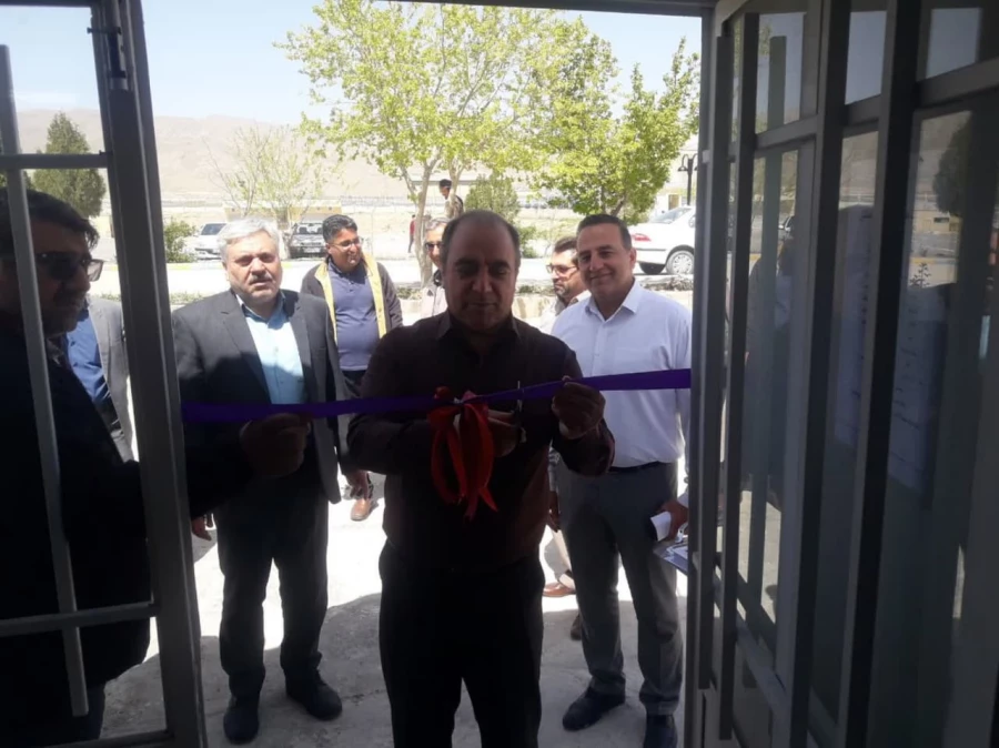 افتتاحیه خشکشویی، تایپ و تکثیر، پیرایش و بوفه دانشجویی دانشگاه 4