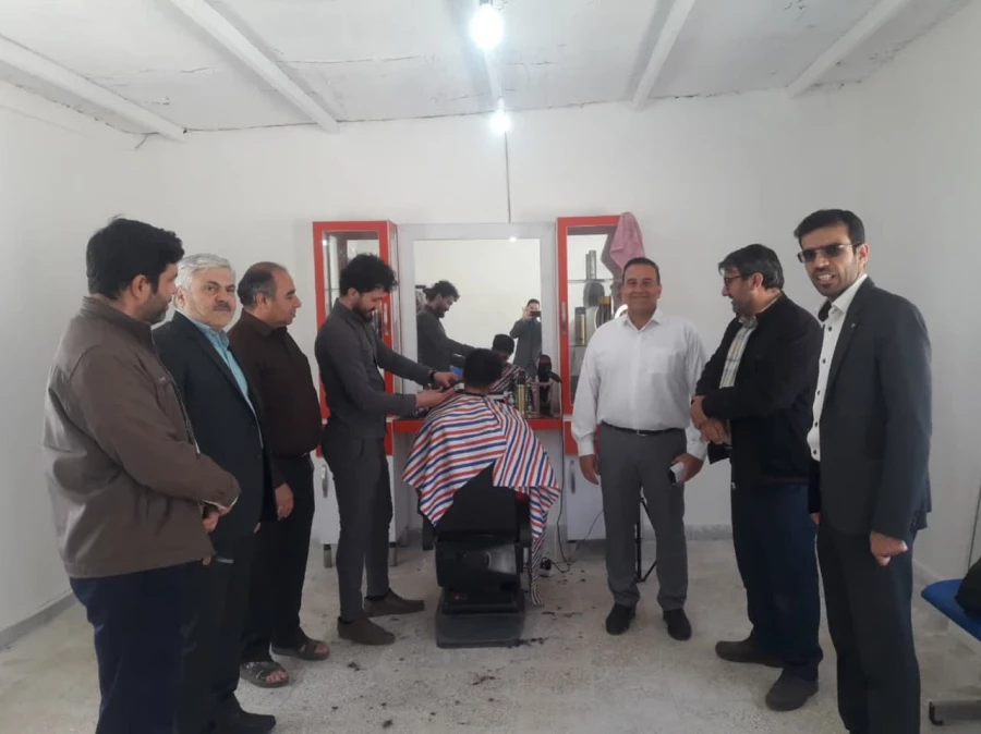 افتتاحیه خشکشویی، تایپ و تکثیر، پیرایش و بوفه دانشجویی دانشگاه 5