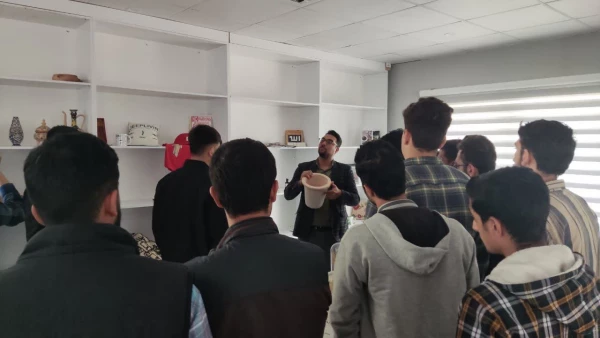 بازدید دانشجومعلمان دانشگاه فرهنگیان خراسان شمالی از پارک علم و فناوری استان 4