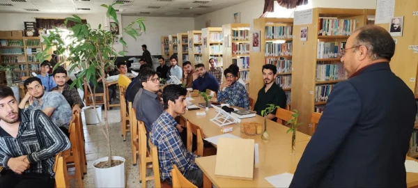 کارگاه آموزشی: 
✔️ تجربیات یک استاد؛ دعوت به کشف داستان ها و چالش های یک معلّم مجرَّب 4