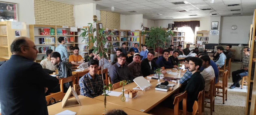 کارگاه آموزشی: 
✔️ تجربیات یک استاد؛ دعوت به کشف داستان ها و چالش های یک معلّم مجرَّب 5